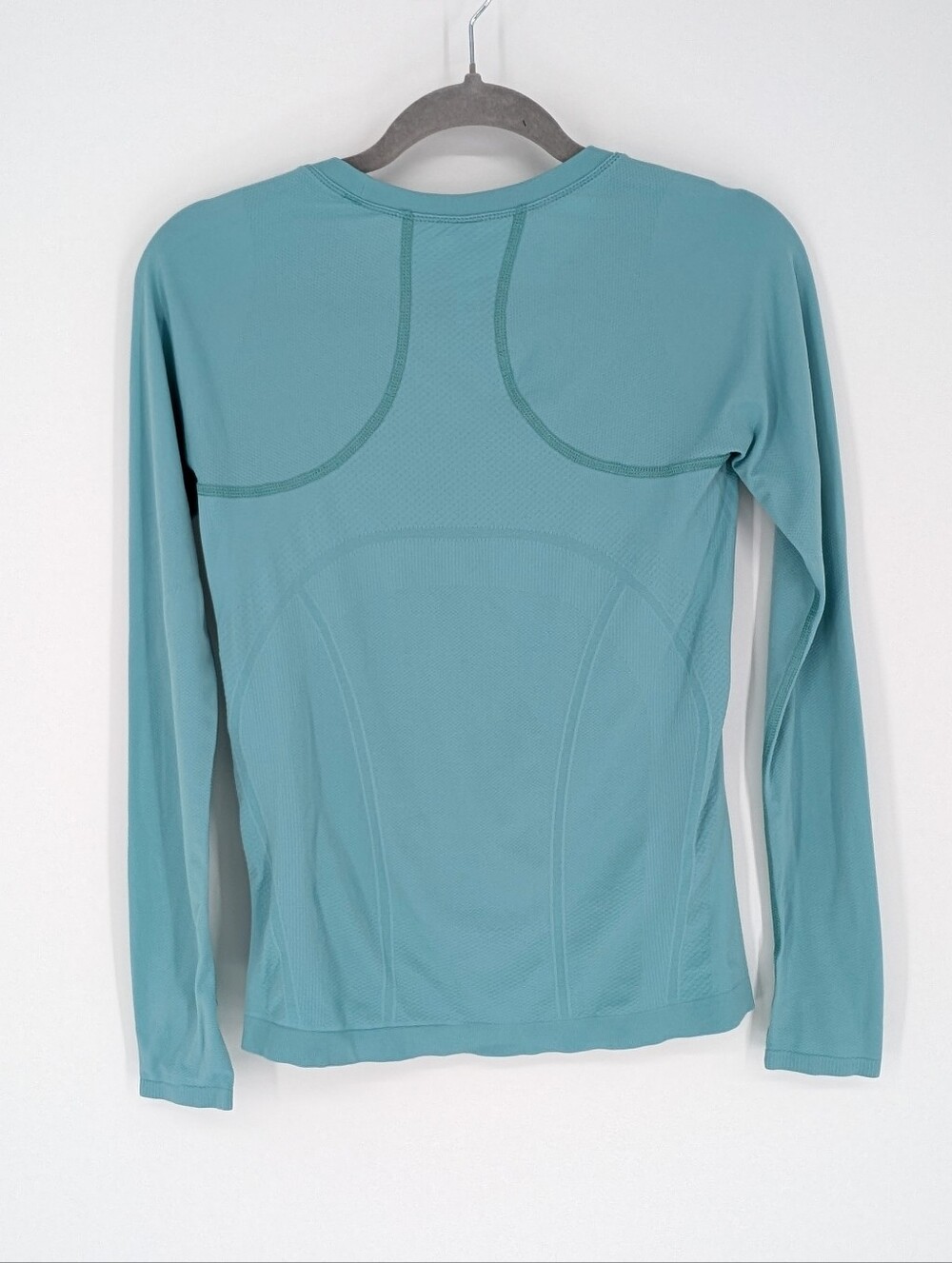 Athleta Momentum Seamless Long Sleeve Top Blue Small - Picture 2 of 5